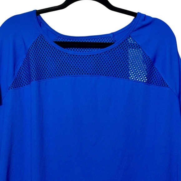LIVI Active by Lane Bryant Blue Lightweight Back Cutout Athleisure Workout Top - Picture 2 of 9